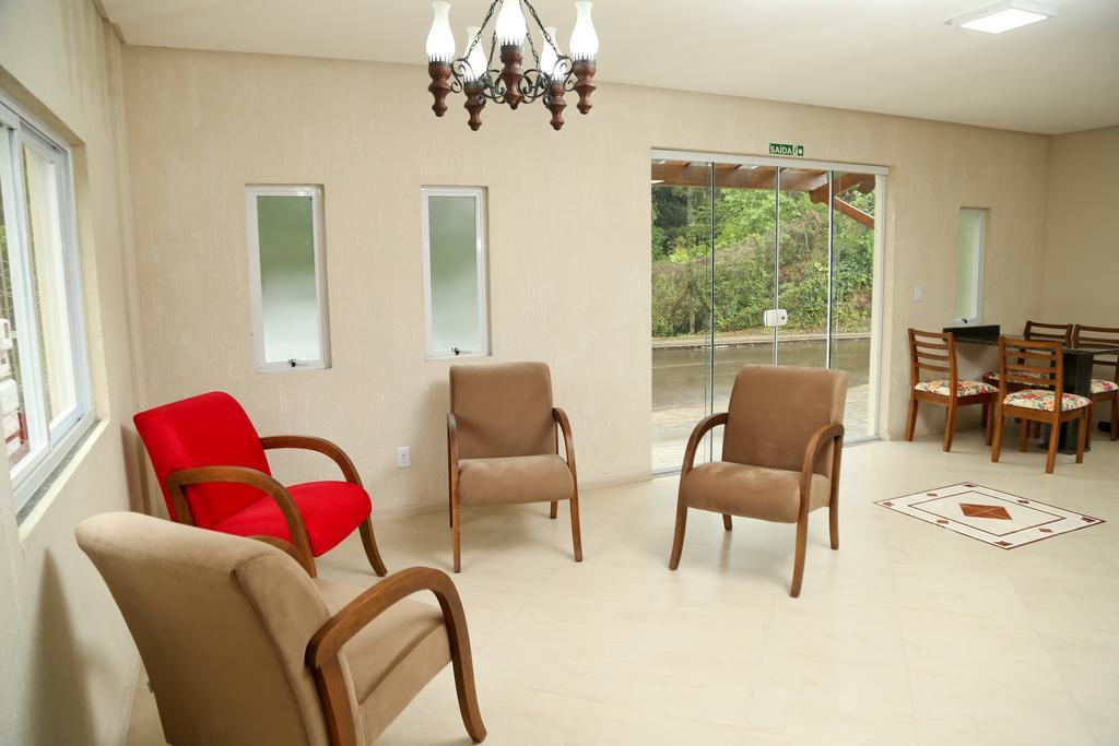 Hotel Petrov Канела Екстериор снимка