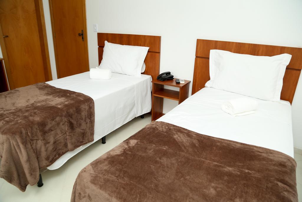 Hotel Petrov Канела Екстериор снимка