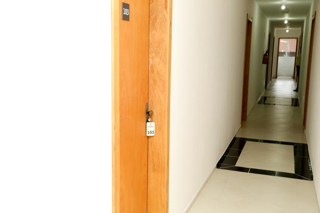 Hotel Petrov Канела Екстериор снимка
