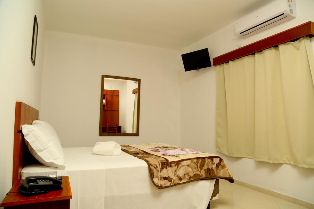 Hotel Petrov Канела Екстериор снимка